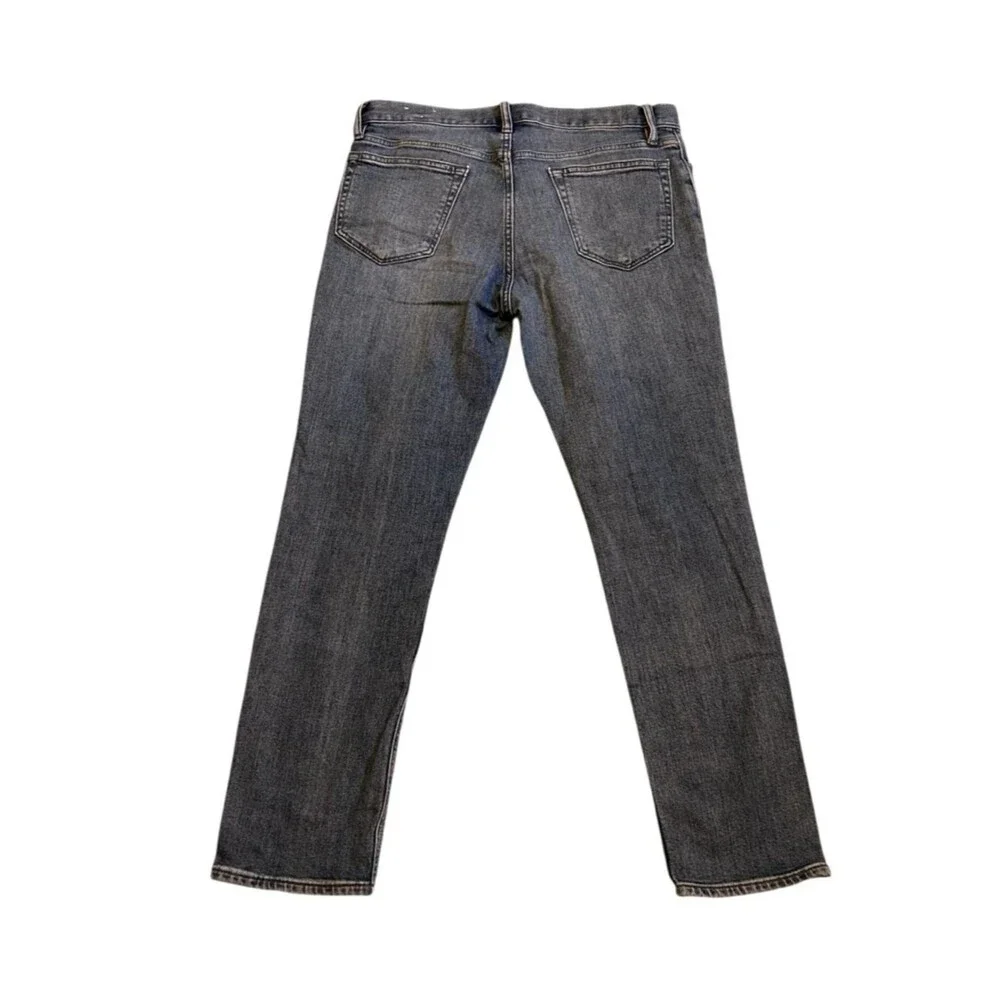 Banana Republic Men’s Slim Straight Light Wash Jeans 33 x 30